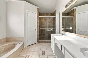 1300 Tierra Calle, Carrollton, TX 75006 - Photo 25