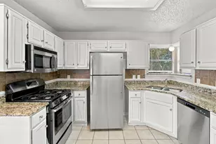 1300 Tierra Calle, Carrollton, TX 75006 - Photo 11