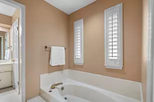 202 Trailview Dr, Woodway, TX 76712 - Photo 23