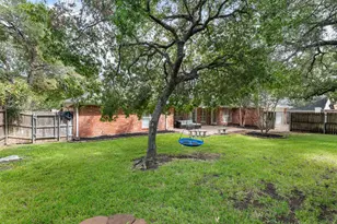 202 Trailview Dr, Woodway, TX 76712 - Photo 35
