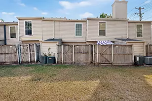 617 Carriagehouse Ln, Garland, TX 75040 - Photo 27