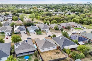 1211 Varacruz Dr, Arlington, TX 76010 - Photo 29