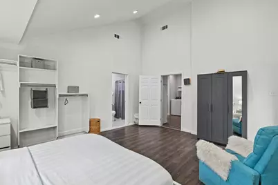 223 W 8th Street, Dallas, TX 75208 - Photo 21