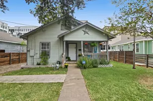 223 W Eighth St, Dallas, TX 75208 - Photo 1