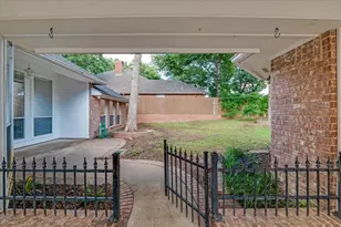 3402 Blue Forest Dr, Arlington, TX 76001 - Photo 33