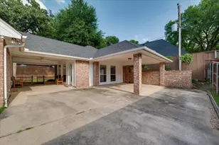 3402 Blue Forest Dr, Arlington, TX 76001 - Photo 35