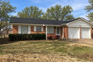 804 N Hughes St, Howe, TX 75459 - Photo 1