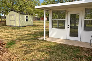 804 N Hughes St, Howe, TX 75459 - Photo 3