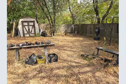 2206 Anderson Street, Irving, TX 75062 - Photo 13