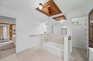 1882 Hillcrest Dr, Lewisville, TX 75077 - Photo 17