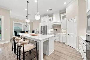 10201 Castleberry Ln, Waco, TX 76712 - Photo 9