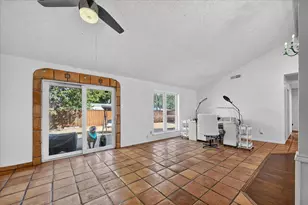 1110 Vegas Dr, Garland, TX 75042 - Photo 11