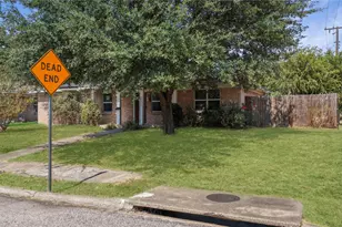 2201 Linwood Ln, Irving, TX 75061 - Photo 5