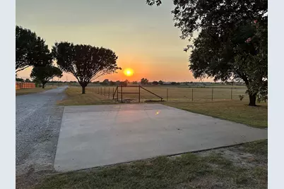 1177 Plover, Ponder, TX 76259 - Photo 5
