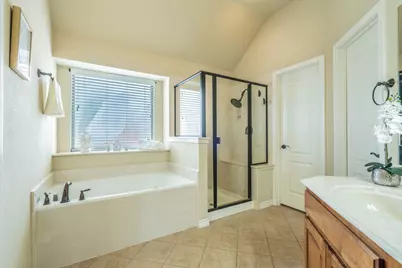 1805 Vista Royale Court, Fort Worth, TX 76108 - Photo 13