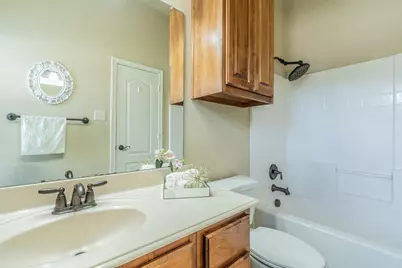 1805 Vista Royale Court, Fort Worth, TX 76108 - Photo 17