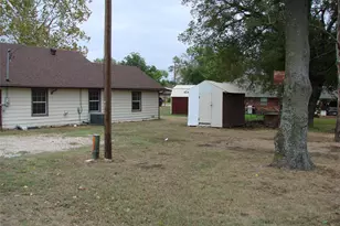 68 Oscar Cole St, Callisburg, TX 76240 - Photo 3
