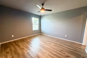 1012 Lady Bird St, Ennis, TX 75119 - Photo 15