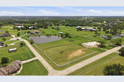 900 Show Master Court, Bartonville, TX 76226 - Photo 11