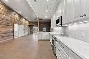 8667 US-377, Collinsville, TX 76233 - Photo 25