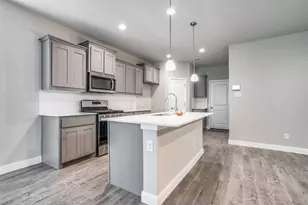 221 Oldcastle Wy, Fort Worth, TX 76052 - Photo 5