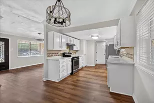 2983 Amber Ln, Farmers Branch, TX 75234 - Photo 7