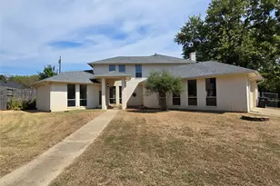 4001 Crescent Valley Cir, Denison, TX 75020 - Photo 1