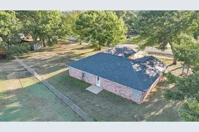 304 Sage Trail, Springtown, TX 76082 - Photo 31