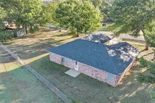 304 Sage Trail, Springtown, TX 76082 - Photo 31