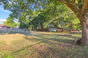 304 Sage Trail, Springtown, TX 76082 - Photo 3