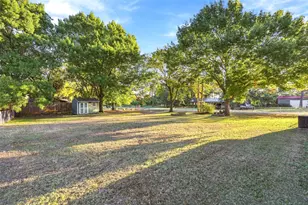 304 Sage Trail, Springtown, TX 76082 - Photo 25