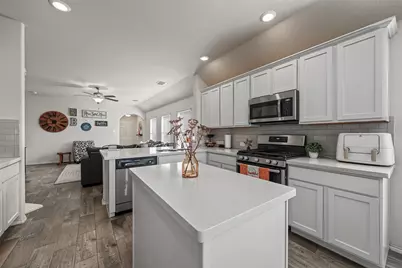 5833 Dew Plant Way, Fort Worth, TX 76123 - Photo 17