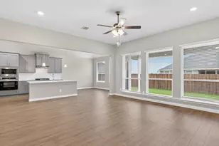 6885 Brahman Dr, Arlington, TX 76001 - Photo 11