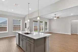 6885 Brahman Dr, Arlington, TX 76001 - Photo 5