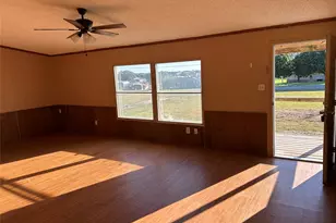 118 Hilltop Meadows Dr, Springtown, TX 76082 - Photo 13