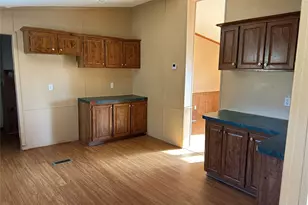 118 Hilltop Meadows Dr, Springtown, TX 76082 - Photo 11