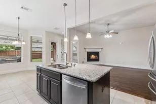 2707 Point Vista Dr, Lewisville, TX 75067 - Photo 7