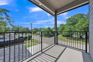 225 NW 16th St, Grand Prairie, TX 75050 - Photo 31