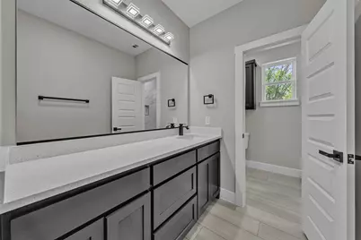 225 NW 16th Street, Grand Prairie, TX 75050 - Photo 5