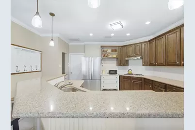 5024 Pointclear Court, Arlington, TX 76017 - Photo 17