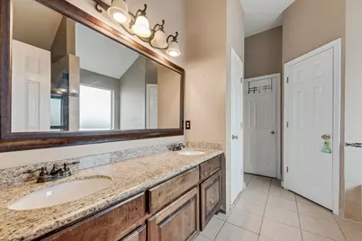 5715 Creekhollow Drive, Arlington, TX 76018 - Photo 23