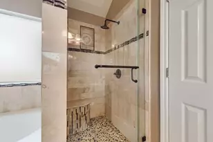 5715 Creekhollow Dr, Arlington, TX 76018 - Photo 25