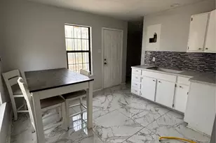 415 E 20th St, Waco, TX 76705 - Photo 9