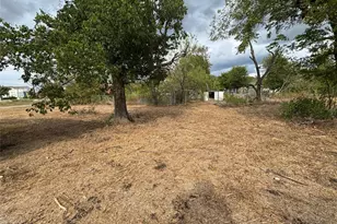 415 E 20th St, Waco, TX 76705 - Photo 15