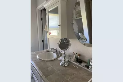 700 Aqua Vista Drive, Granbury, TX 76049 - Photo 11