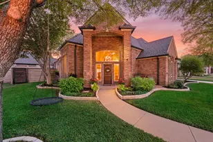 2736 Woodbridge Dr, Hurst, TX 76054 - Photo 1