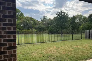 1220 Scott Dr, Weatherford, TX 76087 - Photo 3