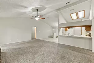 8028 Katie Ln, Watauga, TX 76148 - Photo 5