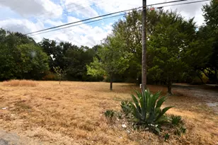 4324 S Cedar Cir Dr, Dallas, TX 75237 - Photo 19