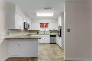 1725 Meadowcliff Dr, Wichita Falls, TX 76302 - Photo 11